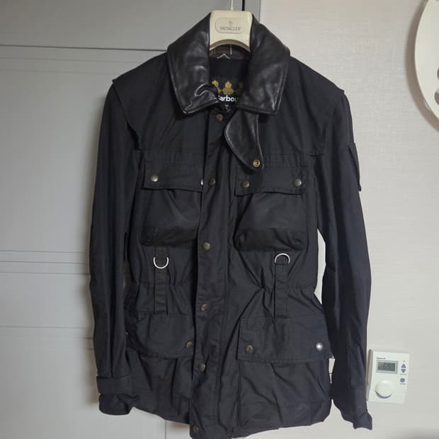 Barbour Tokihito 콜라보 왁스 필드 유틸리티 자켓