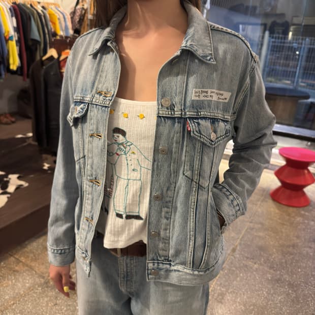 Levi’s Premium 아이스 데님 트러커 자켓