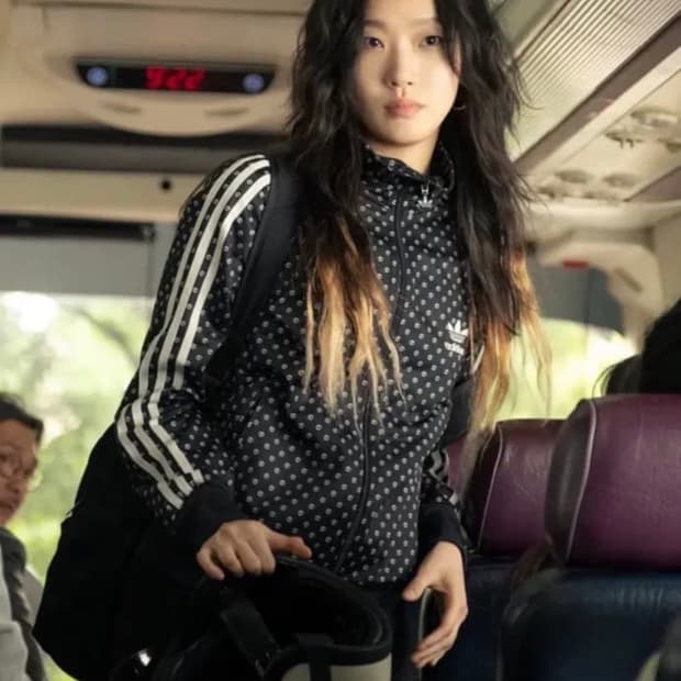 입술 저지 (대도시사랑법 김고은 착용)