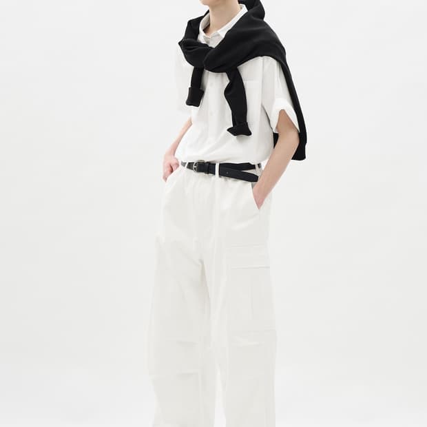 GU 화이트 카고 팬츠