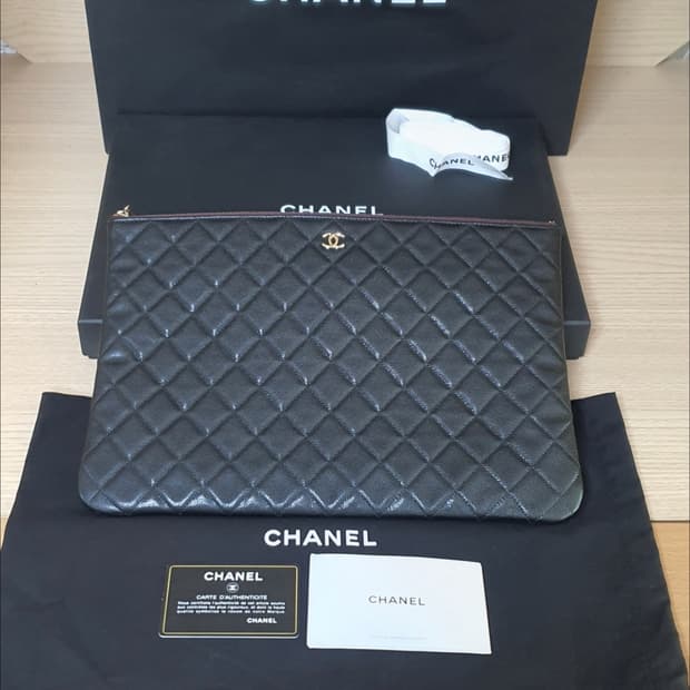 샤넬 캐비어 클러치/클러치백 라지 샴골 새상품급 정품(감정O)