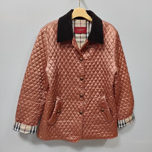 버버리 퀼팅 자켓 여성100