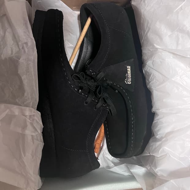 클락스 왈라비 블랙 스웨이드 uk7 새제품