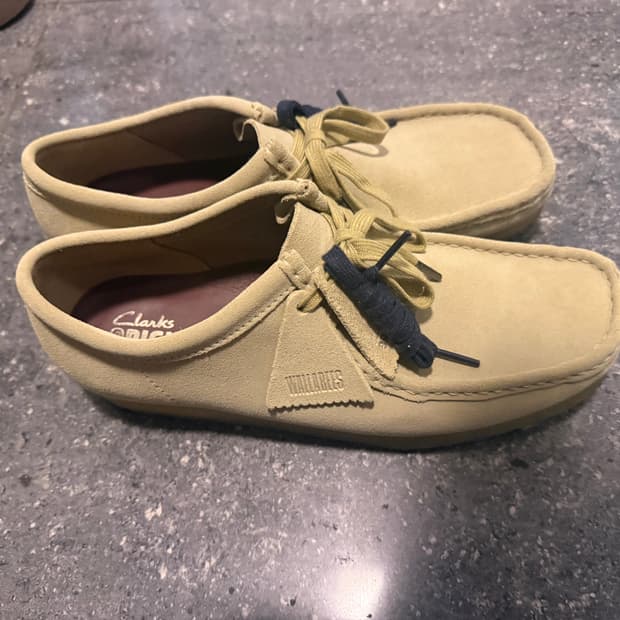 UK 9 270 클락스 왈라비 메이플 스웨이드