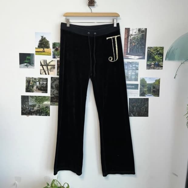 Juicy Couture black velvet 팬츠