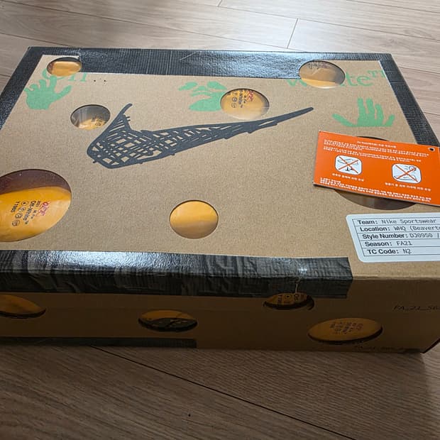 오프화이트x나이키 덩크 lot 18 275사이즈