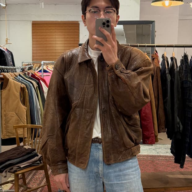 L) 90s Sheepskin Leather Bomber Jacket