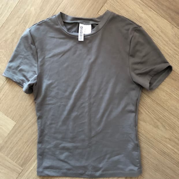 h&m 기본 반팔 차콜