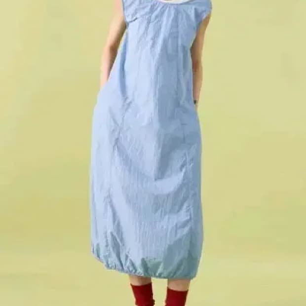 에잇세컨즈 볼륨 롱원피스 스카이 블루 XS