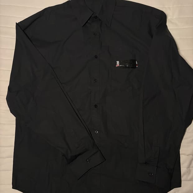 발렌시아가 개퍼 웨이브 로고 셔츠 M