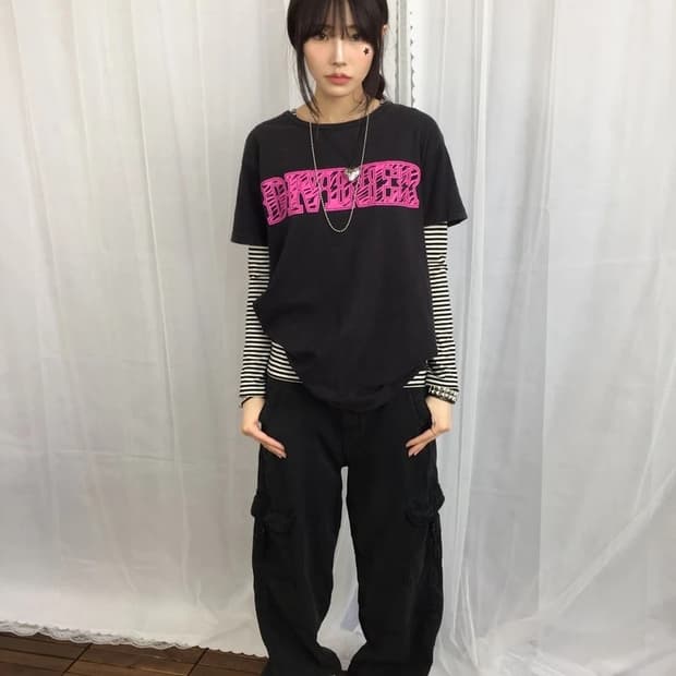 DIVINER Pink Gothic Logo Tee
