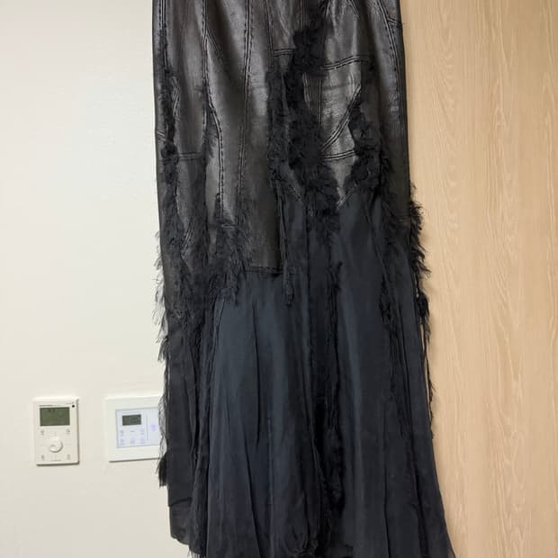 루비나 양가죽 롱스커트