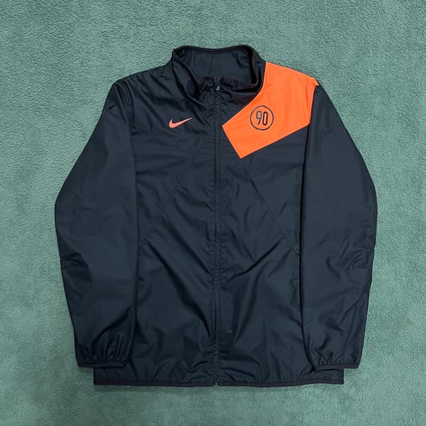 나이키 토탈90 패디드 바람막이