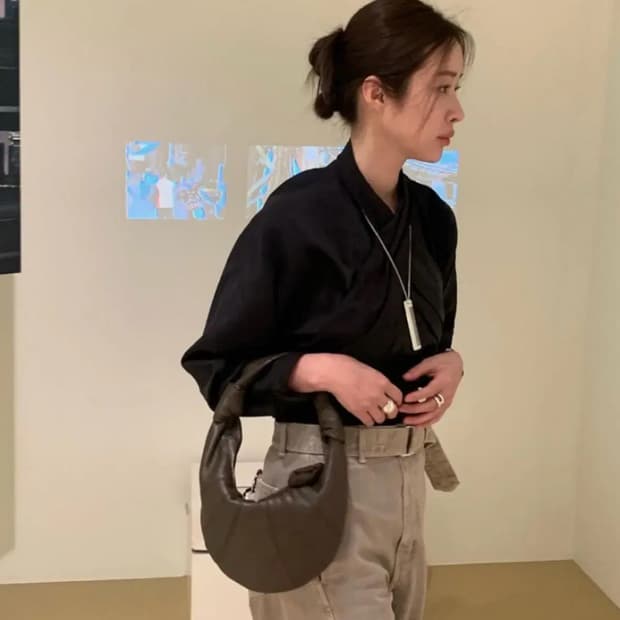 삽니다 ) 르메르 포춘백 미니 카키브라운