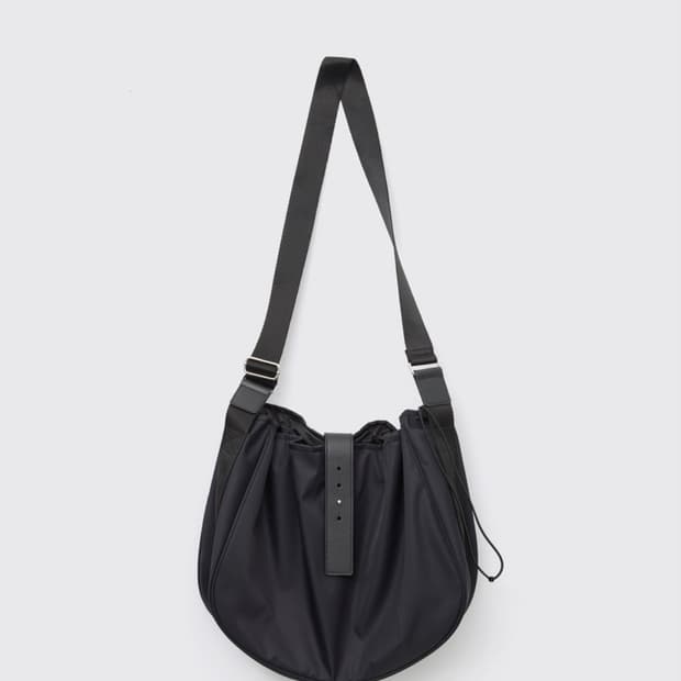 해칭룸 Wavy Bag High Density Nylon Black