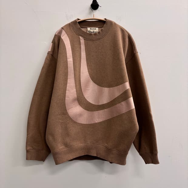 아크네 스튜디오(Acne Studios) 베타 아플리케 맨투맨