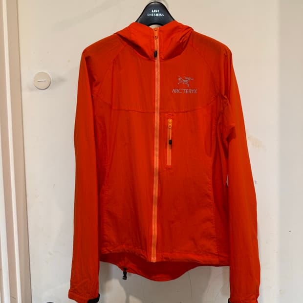 Arcteryx 아크테릭스 여성 바람막이 자켓