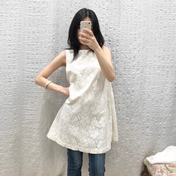 White flower mini ops