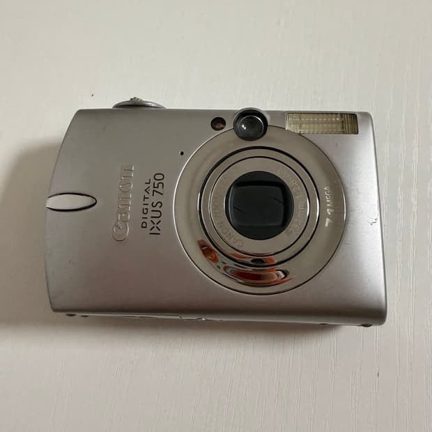 캐논 Canon 익서스750 카메라