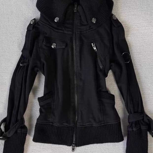 Y2K Slim Fit Cropped Black Zip Hoodie