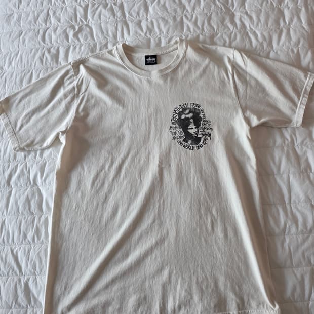 스투시 반팔 M사이즈