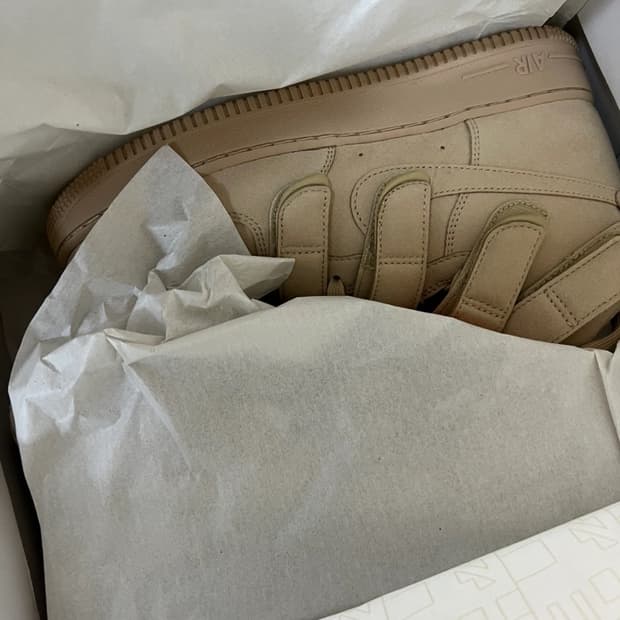 새상품)나이키 에어포스 1 하이 빌리 아일리시