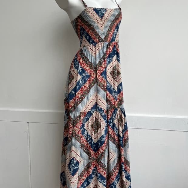 네이비 빈티지 패턴 슬리브리스 롱 원피스