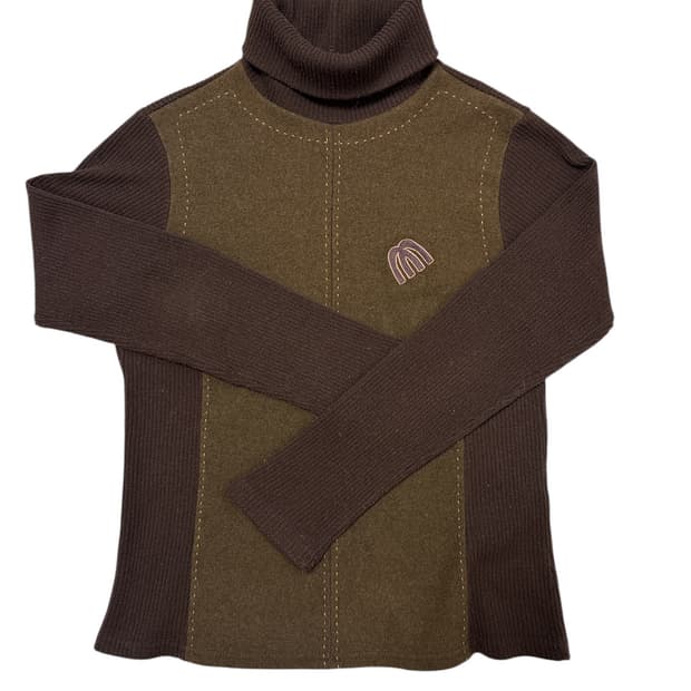 폴라 긴팔 리브드 골지 니트