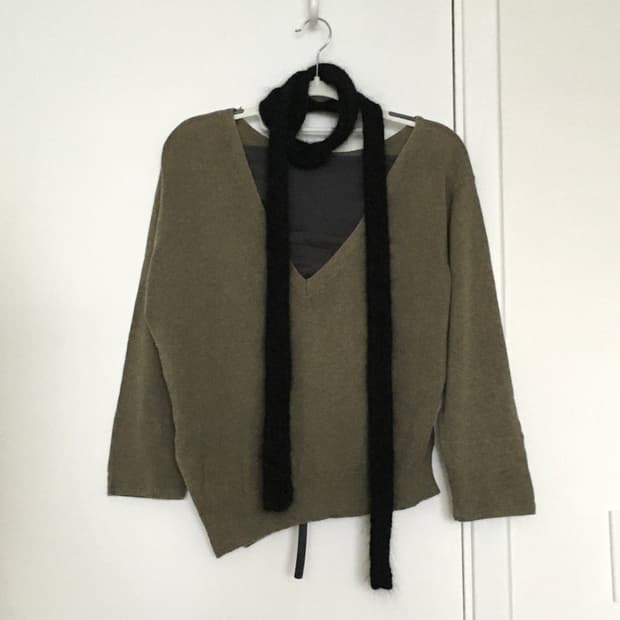 VTG Unbalance Khaki Knit Sweater
