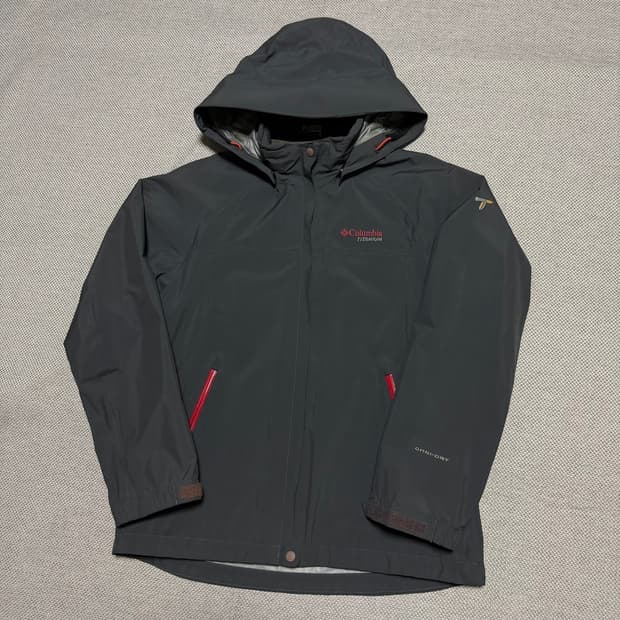 컬럼비아 티타늄 옴니드라이 방수 바람막이 자켓