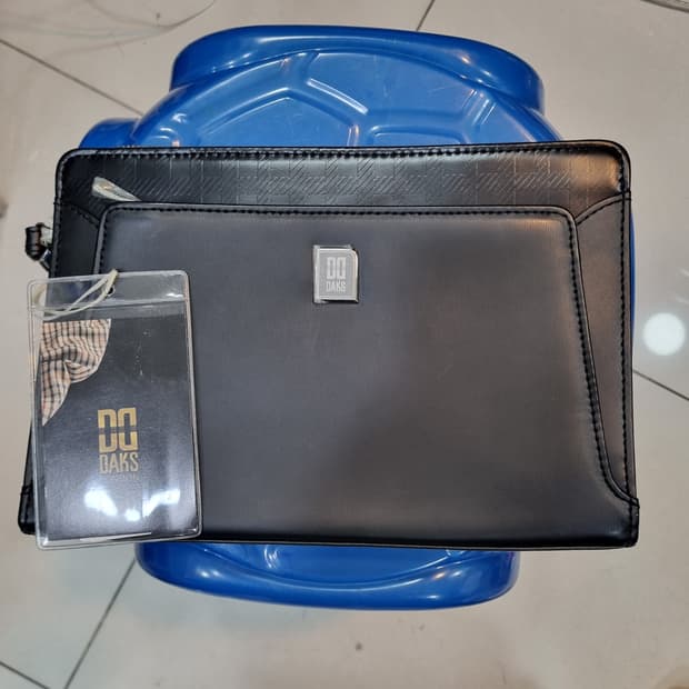 닥스 블랙 소가죽 DD로고 클러치백