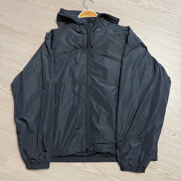 토마스모어 바람막이