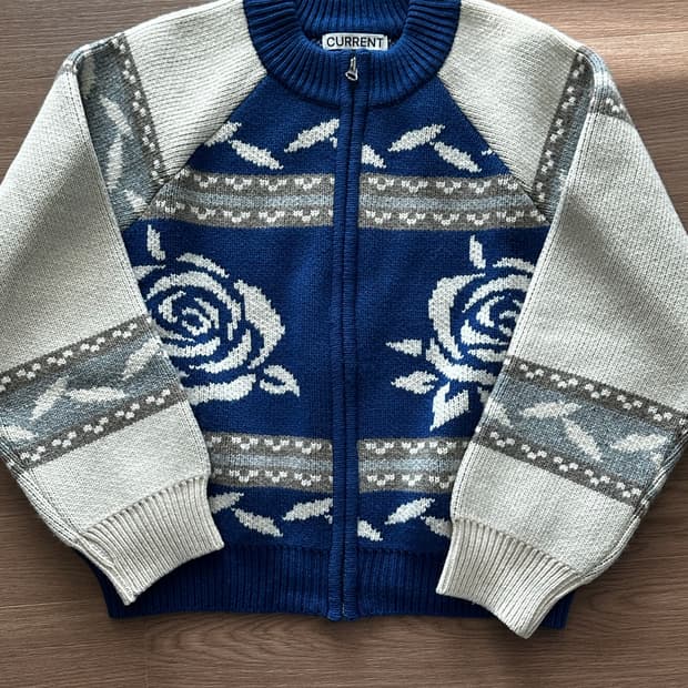 커렌트 니트집업