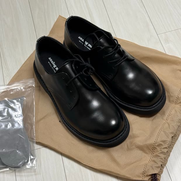 새상품) 아날로그무드 블랙 더비 270