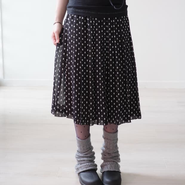  Dot pleats pintuck skirt