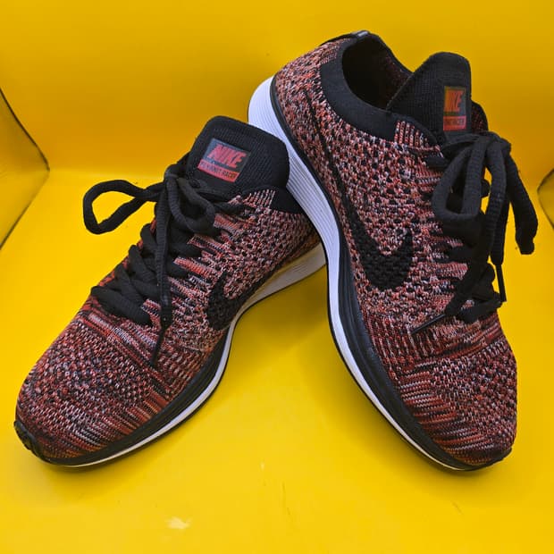 나이키 플라이니트 레이서 운동화225