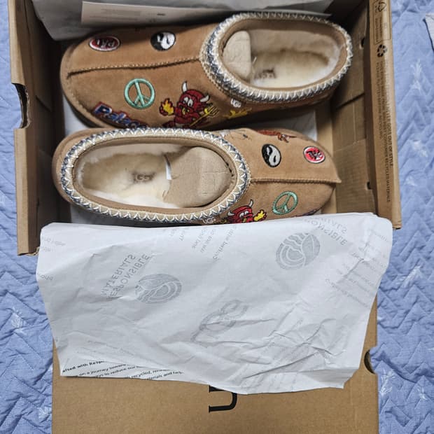 팔라스 어그 타스만 43사이즈 