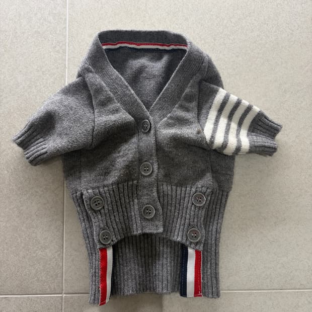 강아지 옷 톰브라운 가디건 