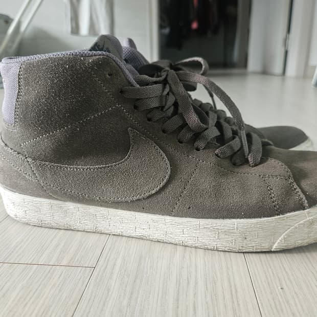 나이키블레이져미드XT