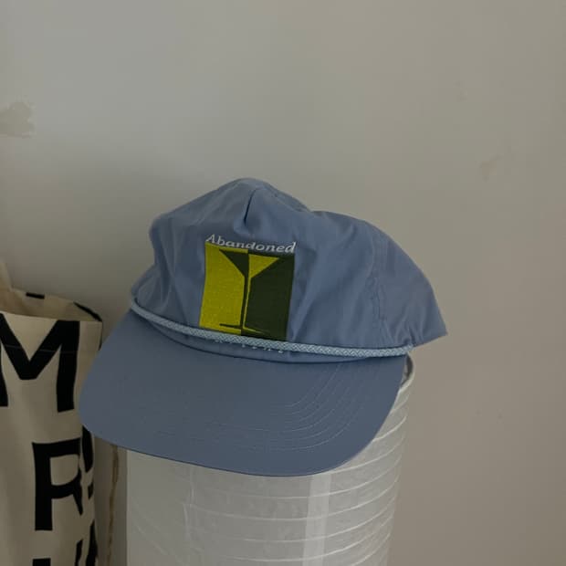 어밴던드마티니 캡모자 Am record sky blue cap