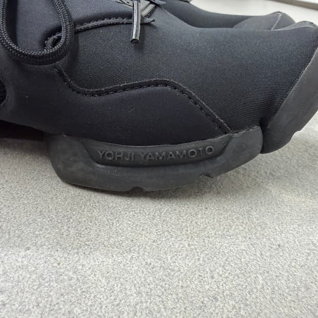 Y-3 코나 스니커즈