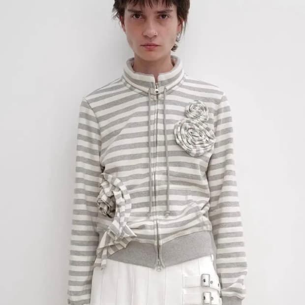 구해요) 오픈와이와이 아플리케 후드집업 구해요 색 상관 Xx