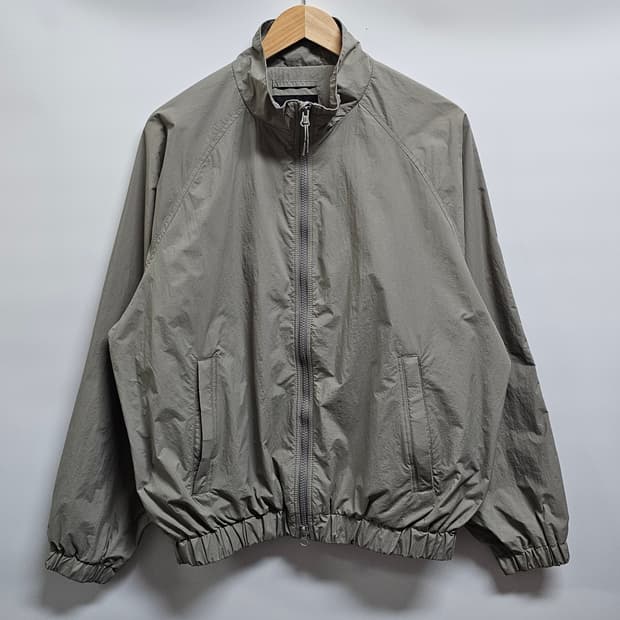 무신사스탠다드 하이넥 윈드브레이커 자켓 M