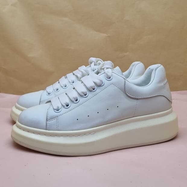 AMQ 여성 스니커즈 240