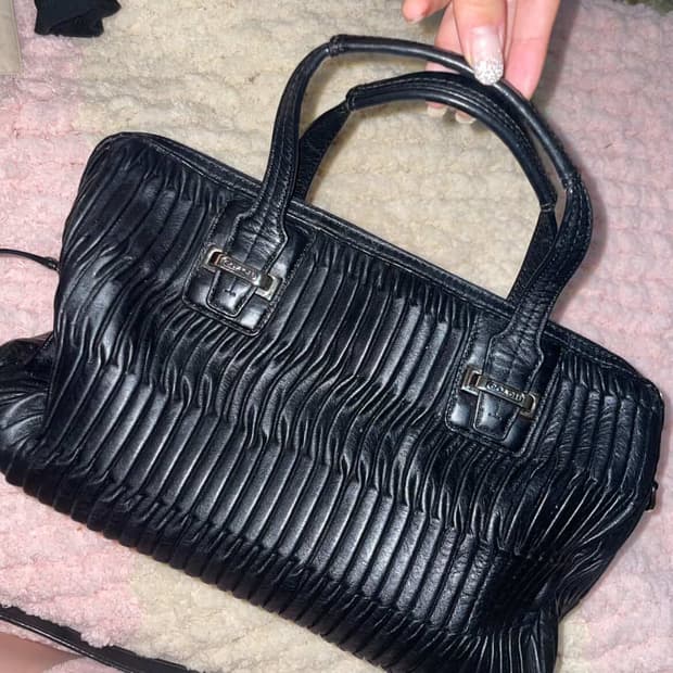 코치 블랙 가죽 핸드백 오네가루 y2k 펑크 