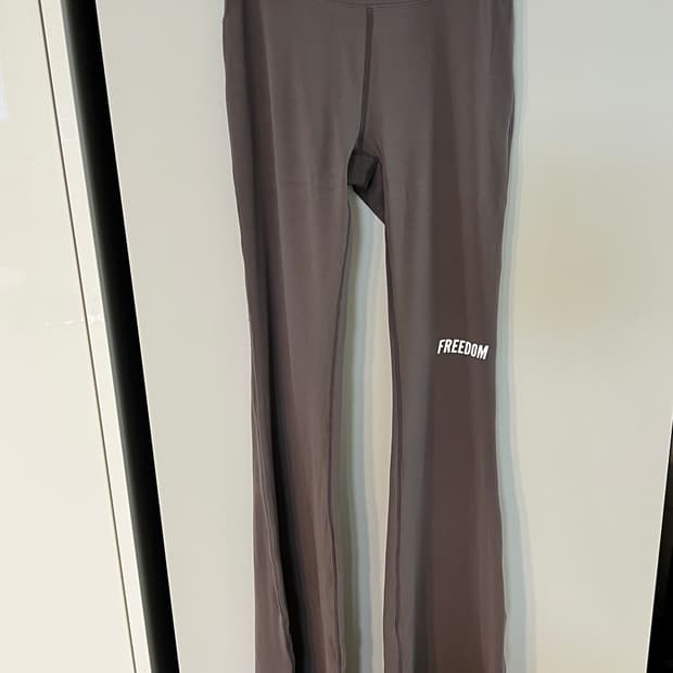 프리덤 여성 부츠컷 레깅스 S