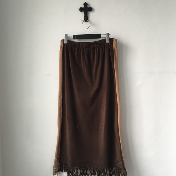 Punching fringe point side line skirt