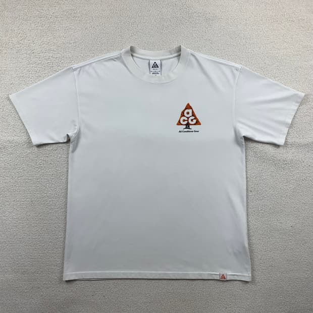 나이키 ACG 와일드우드 그래픽 반팔 티셔츠 화이트