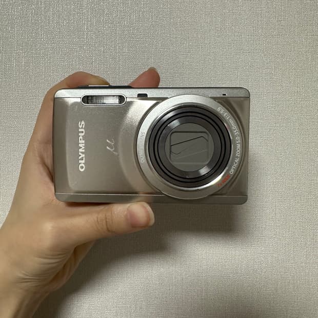 올림푸스 뮤 7040 베이지