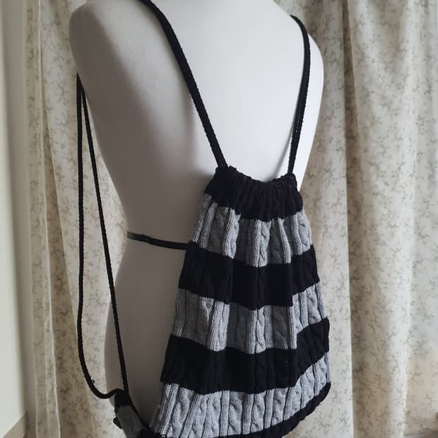 [소품] 니트 스트라이프 크로스백 블랙/그레이